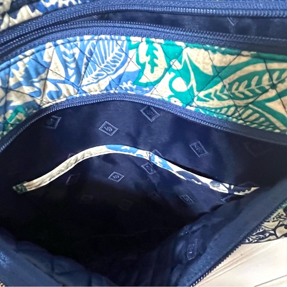 Vera Bradley Santiago Pattern Triple Zipper Hipster Crossbody Purse - Picture 10 of 11